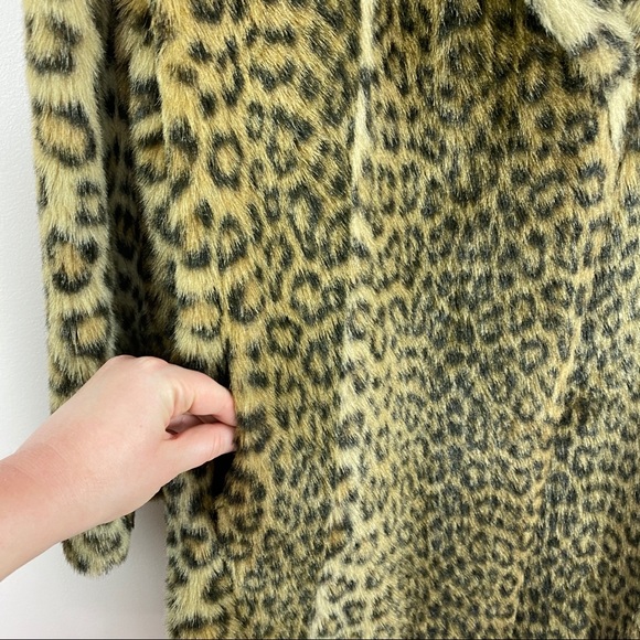 ❌SOLD❌ DO NOT BUY🚫VTG 60/70s Astraka WWF Faux Fur Leopard Print Coat - Picture 5 of 10
